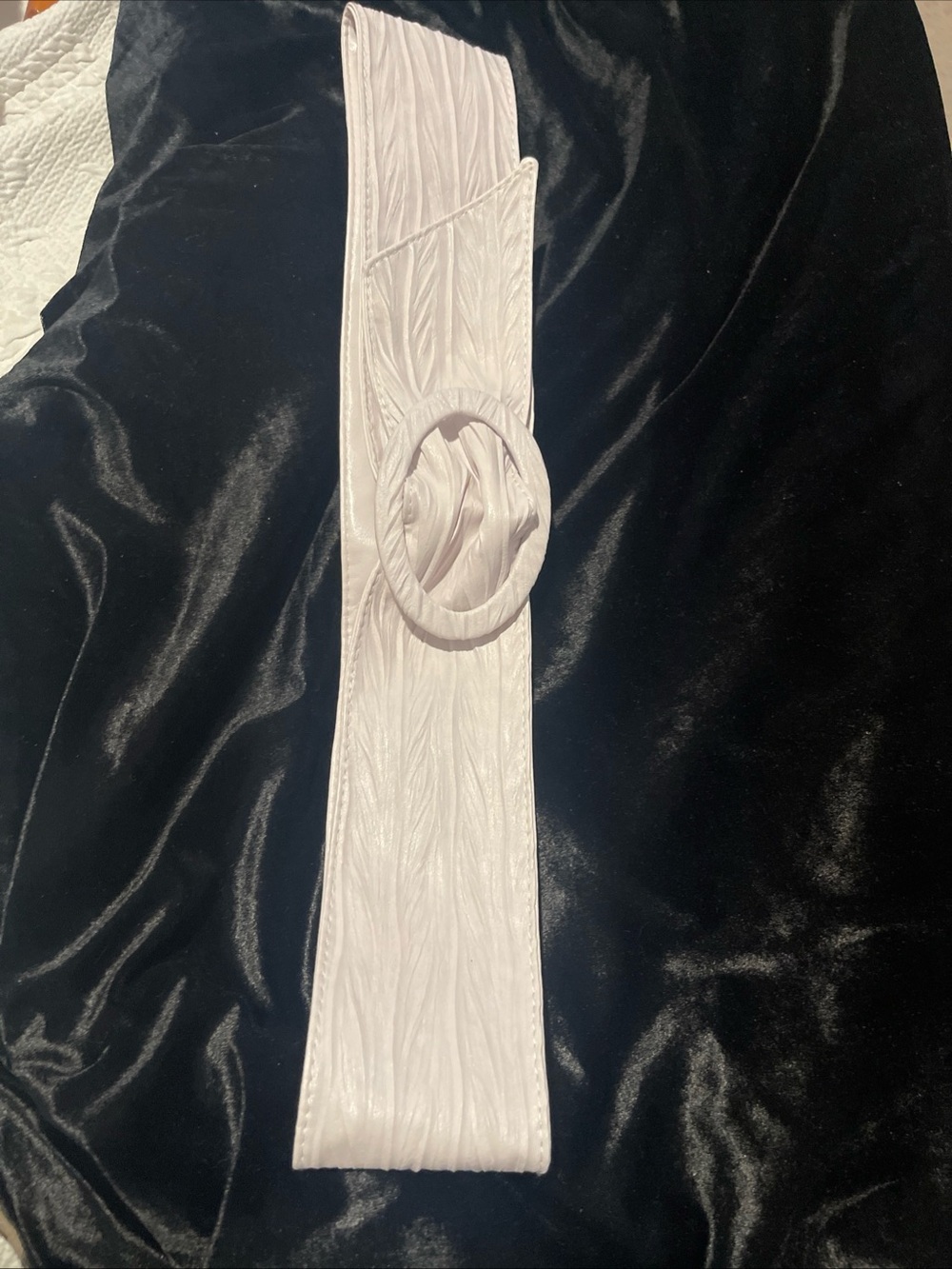 White Textured Faux Leather Belt with Oval covered Buckle. 45 long without buckl